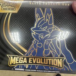 Mega evolution lucario TCG 