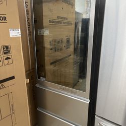 LG Signature Wine Cooler Instaview/ Knock Knock New Open Box