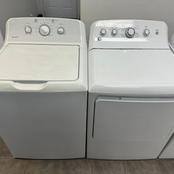 GE Washer And Electric Dryer Set 