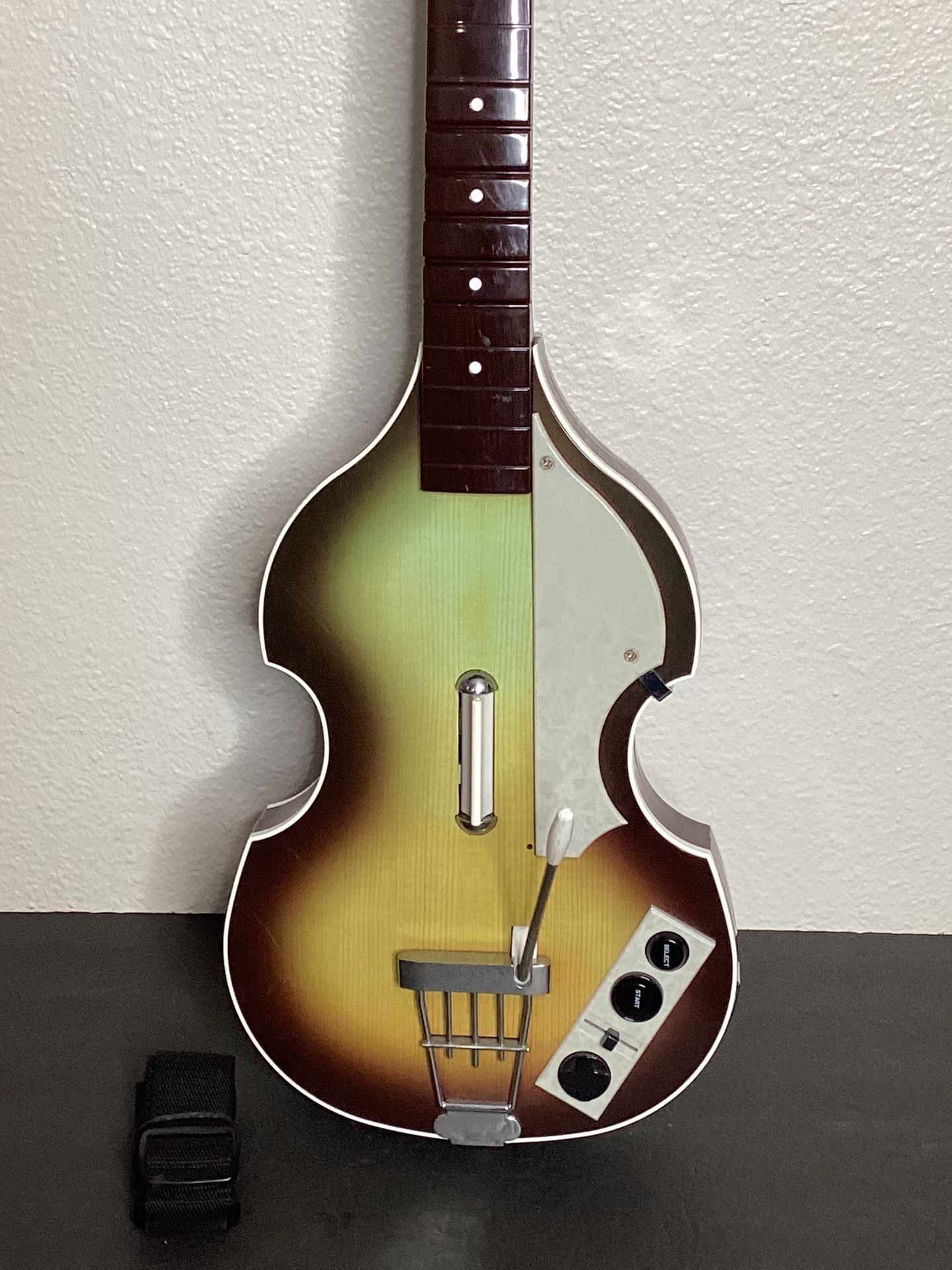 Rock Band Hofner Beatles Paul McCartney Bass Guitar PS3 With Dongle