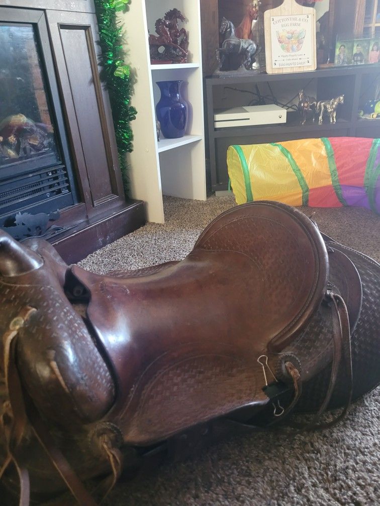 15" Blake Miller Western Saddle