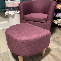 Barrel Chair with Ottoman