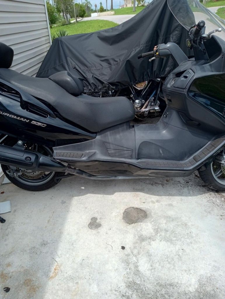 Black Scooters 650 Clear Title And Key
