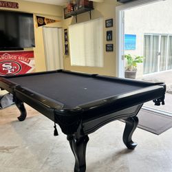 Pool Table Like New 8ft DLT ( Free Delivery & Set Up & New Color Felt Of Your Choice )