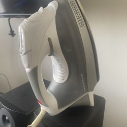 Black And Decker Iron