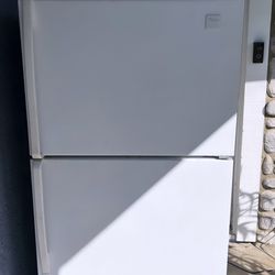Whirlpool Refrigerator