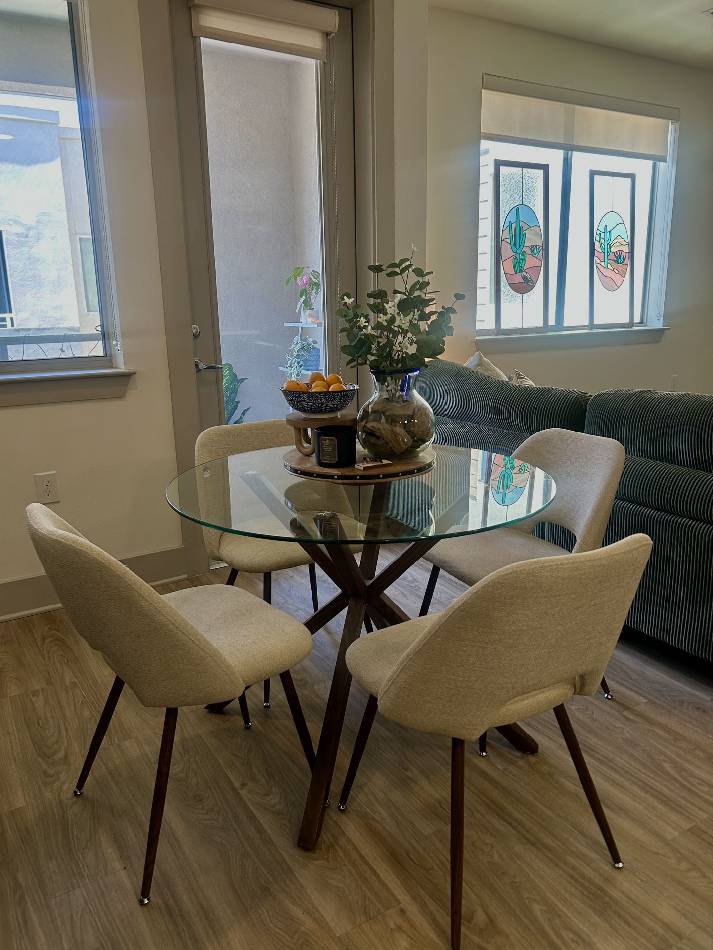 Aunnika Modern Glass Dining Table + 4 Upholstered Chairs – Like New!