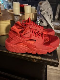 Nike Air Huarache shoes women’s 8.5