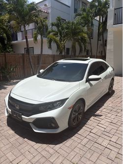 White 2018 Honda Civic EX Hatchback 4D