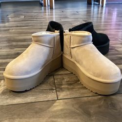 Uggs Big Kids Mini And Ultra Mini Classic Platform Sizes 13 Through Six Women’s Size Up To 7 1/2