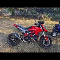 Ducati Hypermotard 939