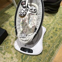 MamaROO Baby Swing