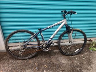 Fuji Nevada 4.0 Mountain Bike 26" Shimano 21 Speed Repair Parts Local Pickup
