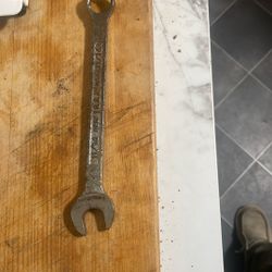 Vintage PLOMB No.1222 12pt Pebble Style Combination 11/16" wrench made in USA