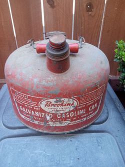 Rare old gas can
