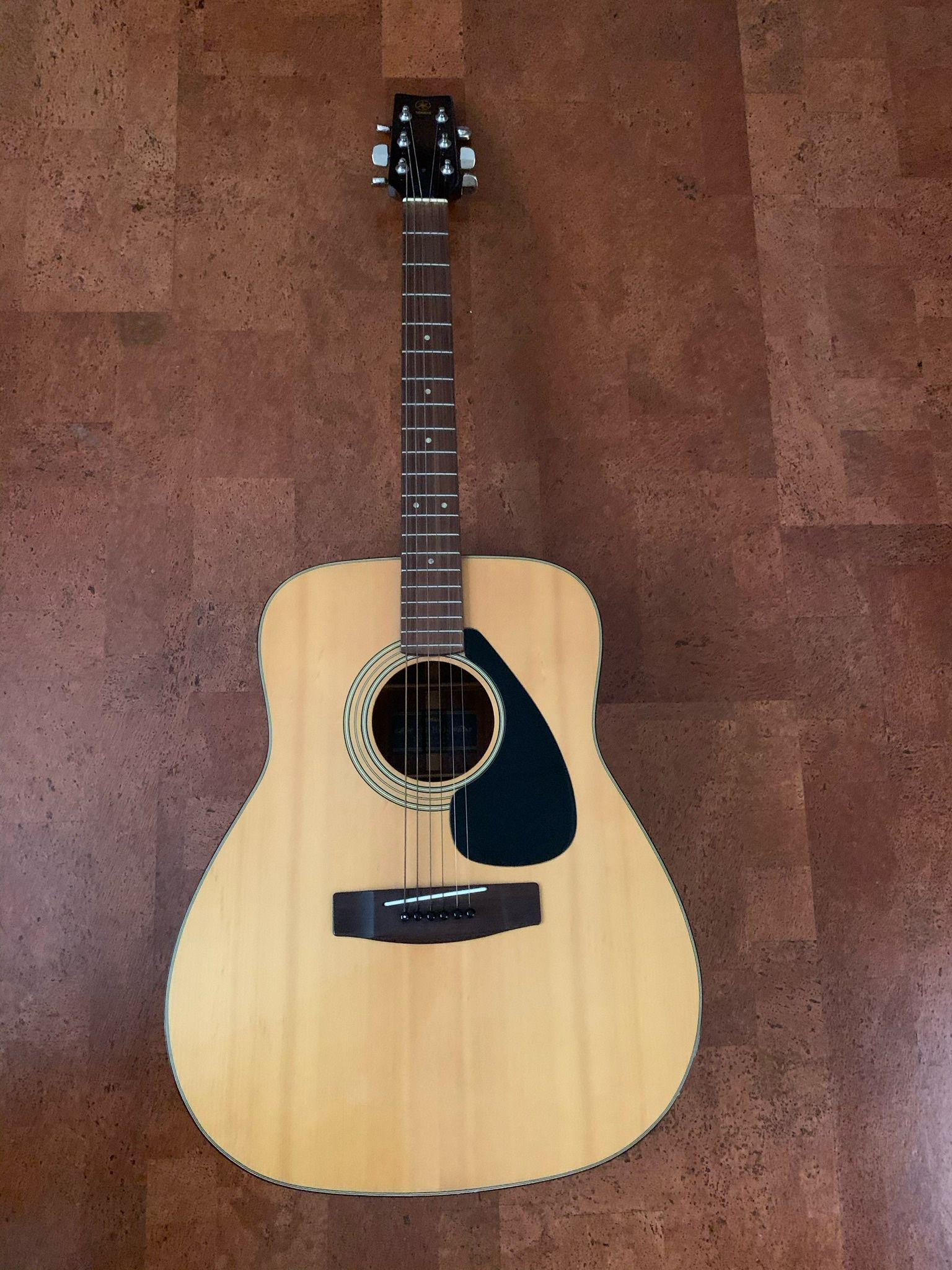 Yamaha Guitar