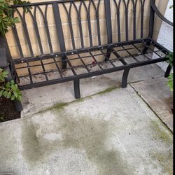 Backyard Seating 