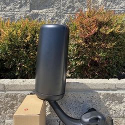 08-17 Freightliner Cascadia Black Door Mirror 