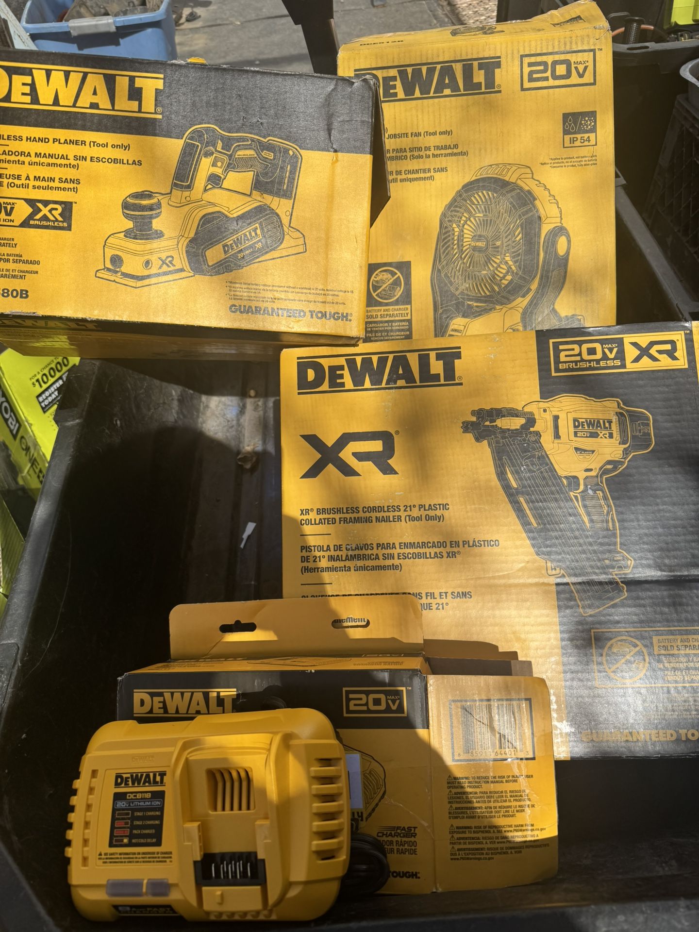 Dewalt Framing Gun Fan Fast Charger Planer