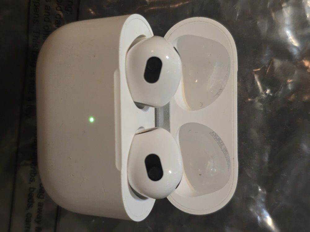 Earbuds Apple 3rd Generation