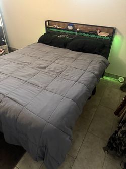 Queen size bed (mattress and bed frame)