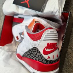 Jordan 3 Fire Red Size 9.5