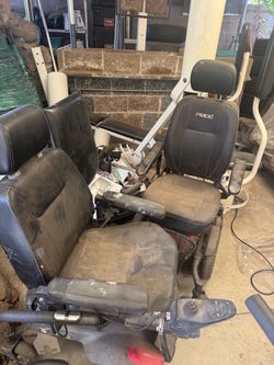 2 Electric chairs