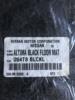 Nissan Altima OEM Charcoal/Black Mats
