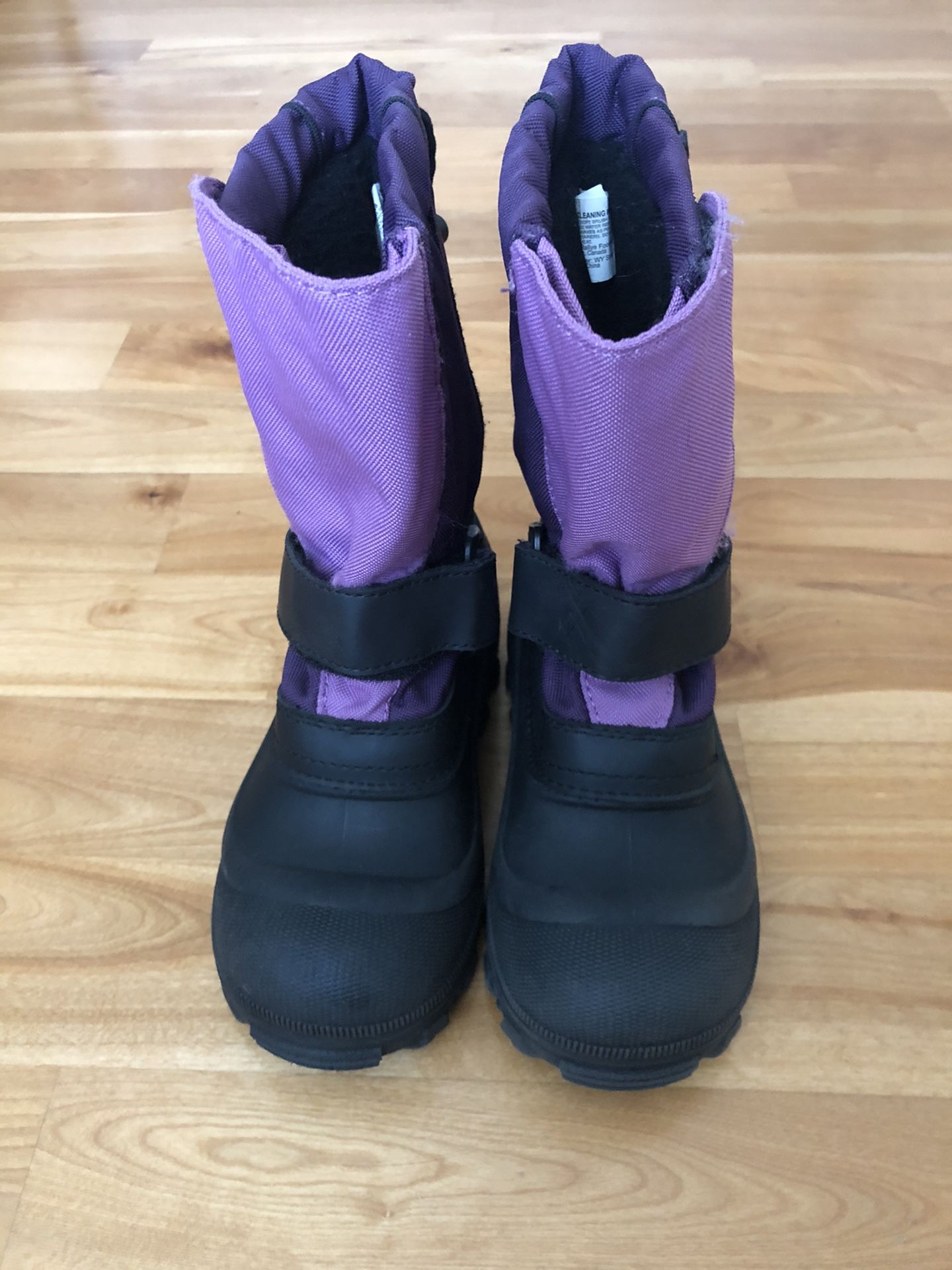 PENDING. Tundra Snow Boots, Kids Size 2