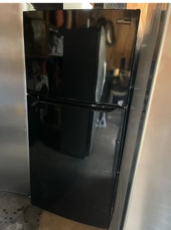 Top Freezer Refrigerator