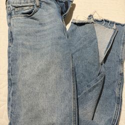 Straight Flare Jeans With A Cut 