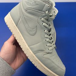 Jordan 1 Mica Green Desert Sand Size 11