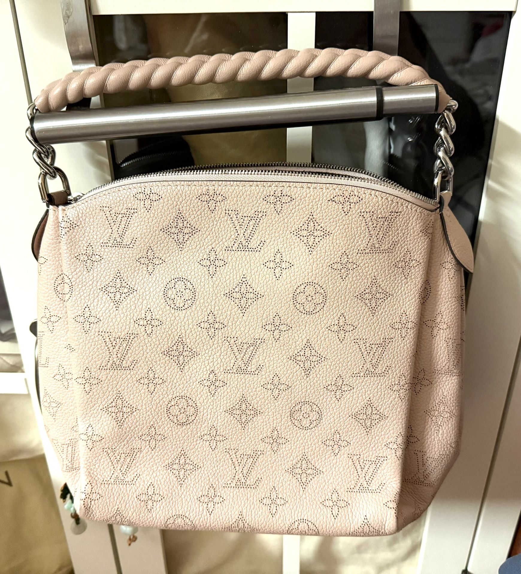 Louis Vuitton Tote Med