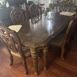 Dinning table