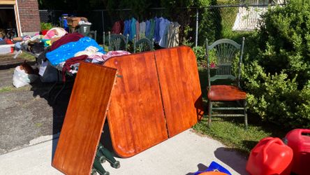 Table and 6 chairs