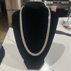 Silver moissanite cuban Link 