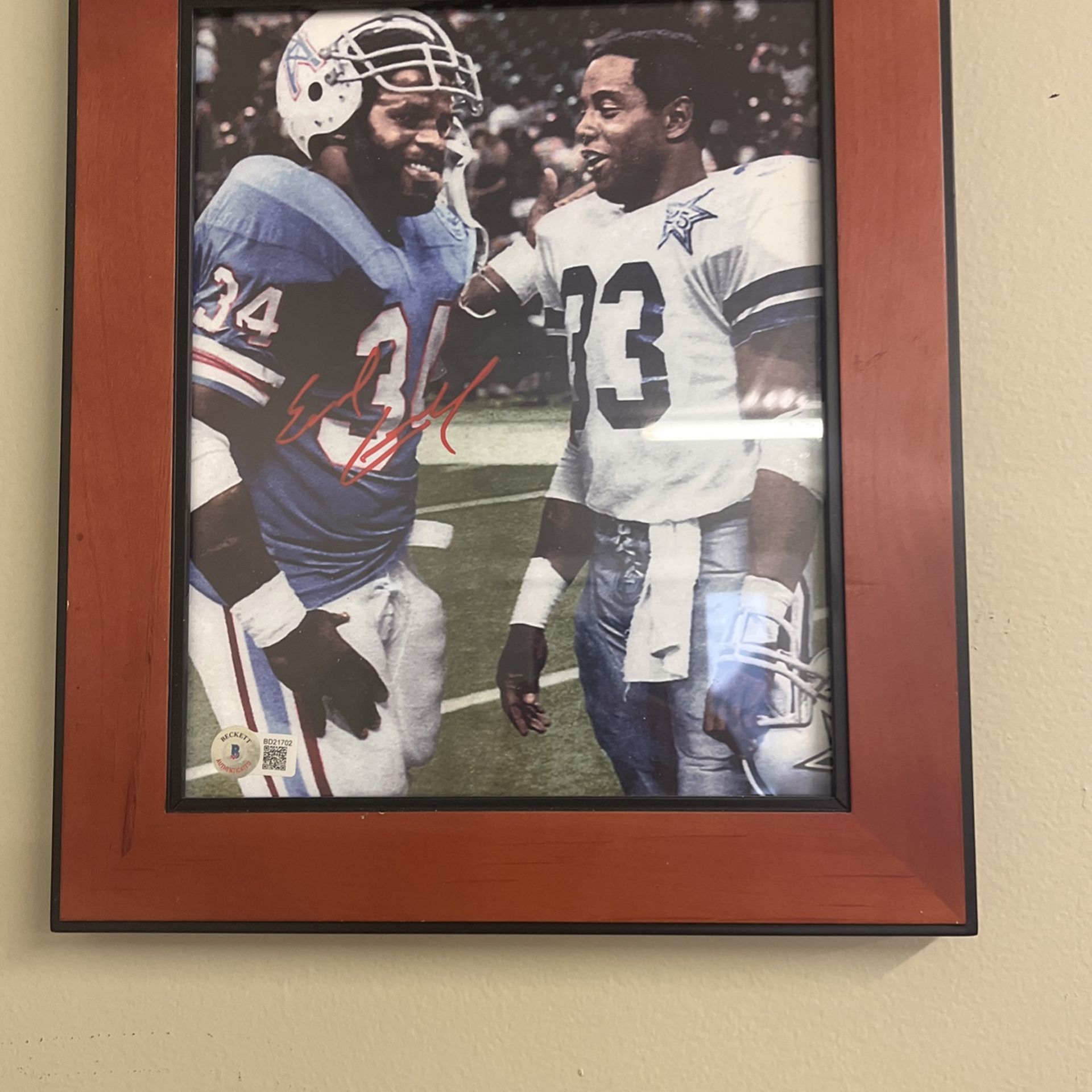 8x10 Autographed Earl Campbell HOF