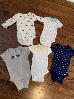 Lots five onesies size 0-3 months
