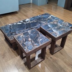 Coffee table set
