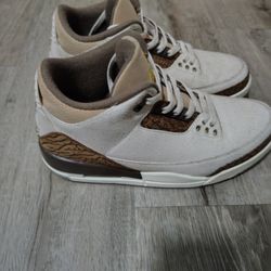 Jordan 3 Retro Palomino's. Men's 8.5