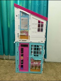Barbie Malibu House