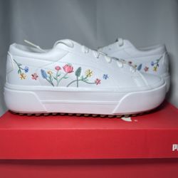 Puma Women's Floral Embroidered Platform Sneakers, New With Box, Size 7.5