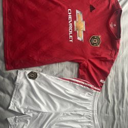 Manchester United Jersey And Shorts