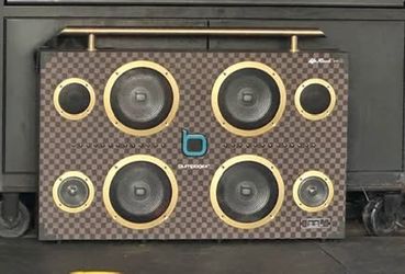 Bumpboxx Uprock V1 Bluetooth Boombox with accessories like mic and remote