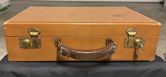 Vintage Briefcase Or Luggage 