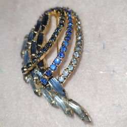 Large 3" Juliana Vintage Brooch