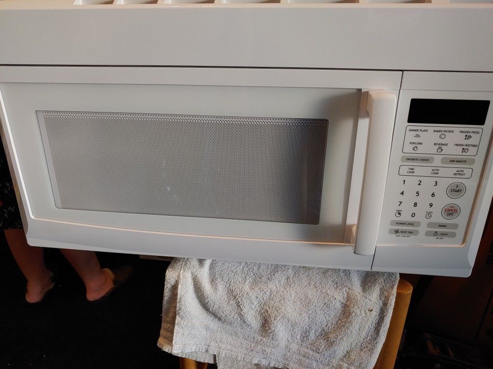 Microwave In Excellent Condition