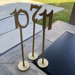 Table Numbers, Gold, Material: Wood (1-25)