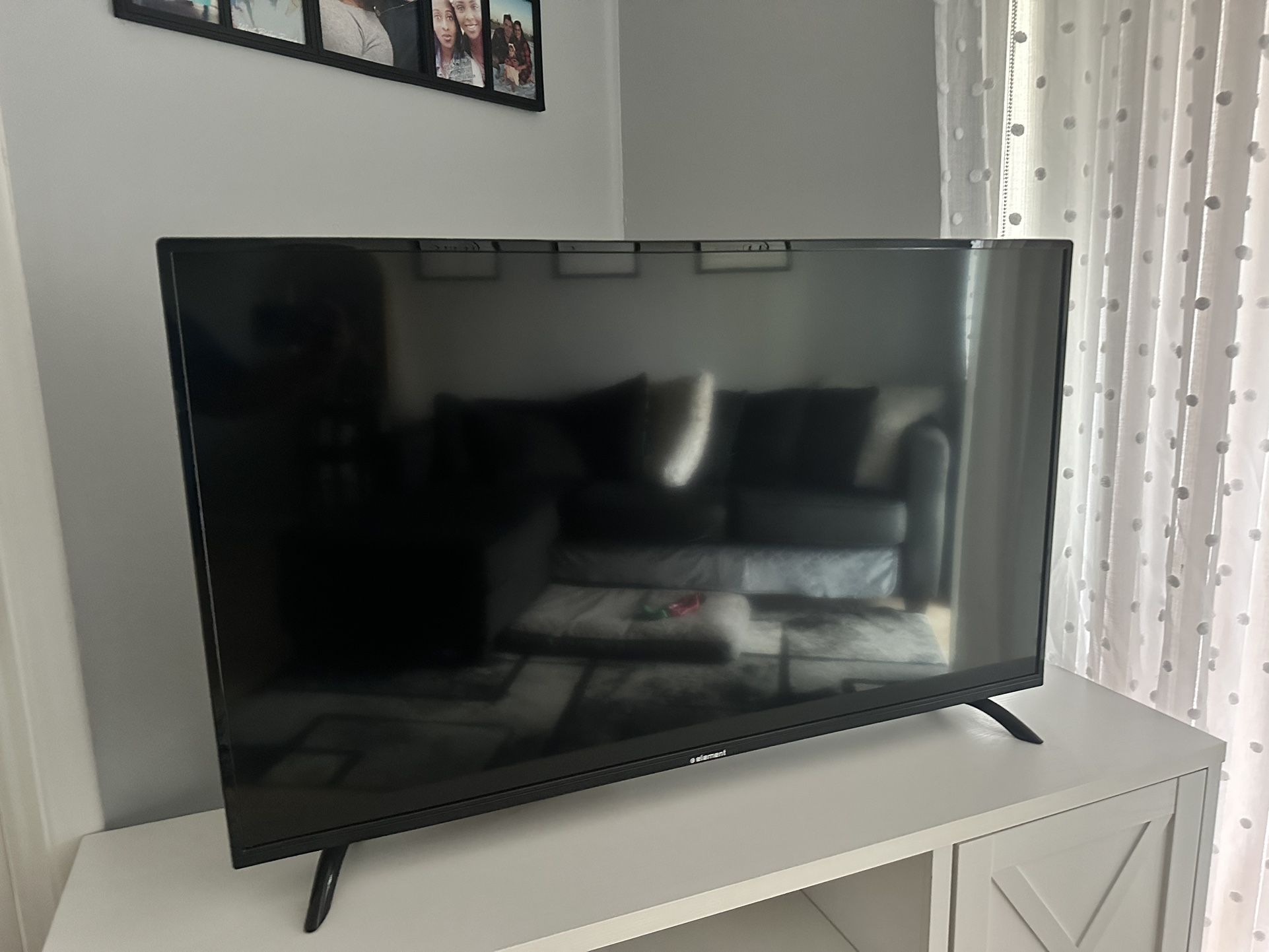 50” Element Smart LED TV