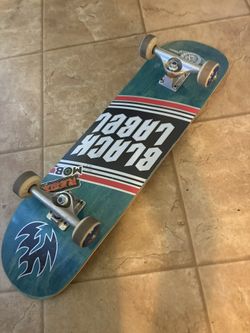 Black Label Skateboard